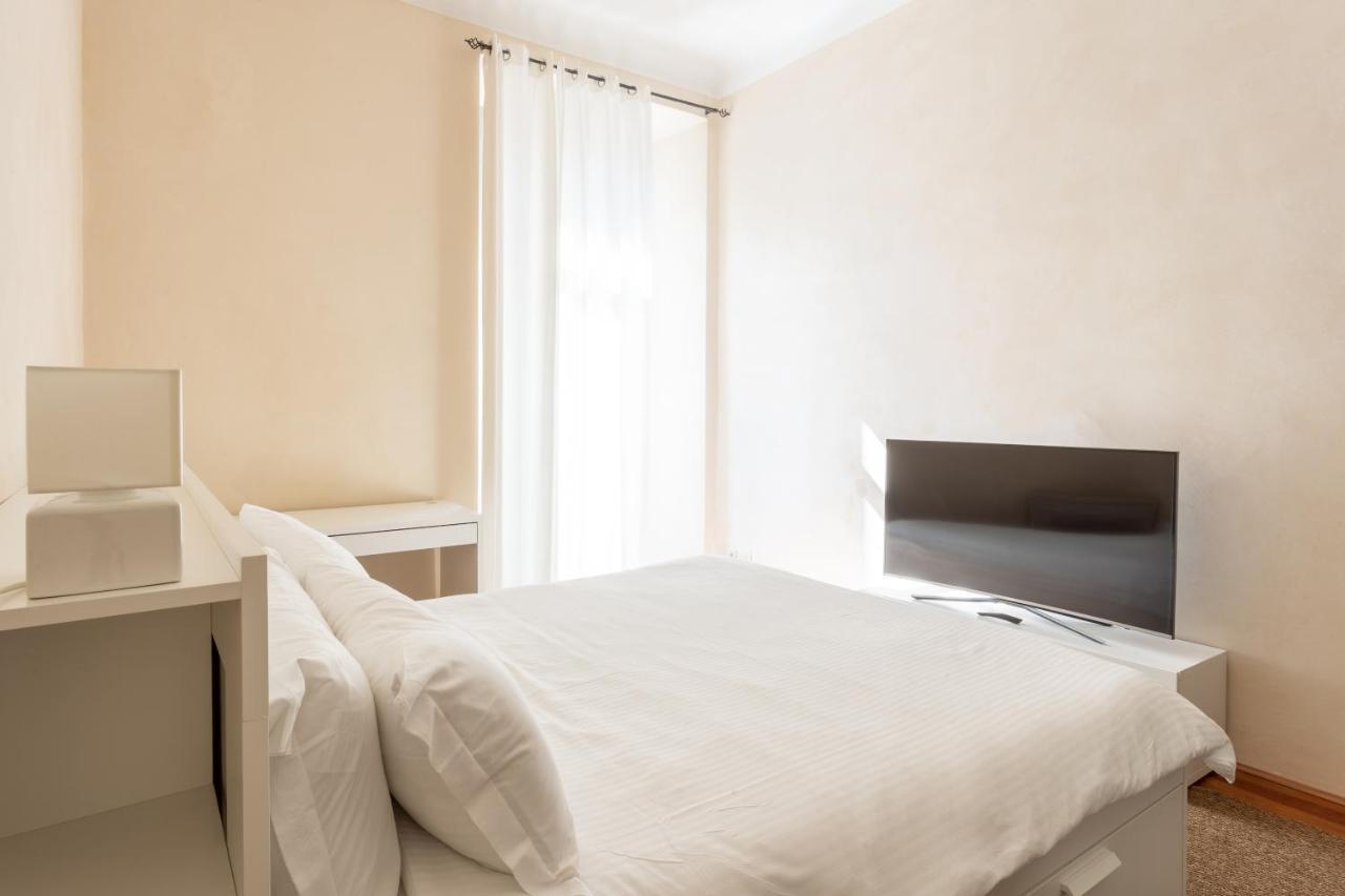 Suite Cavour By Icasamia It Varese Luaran gambar
