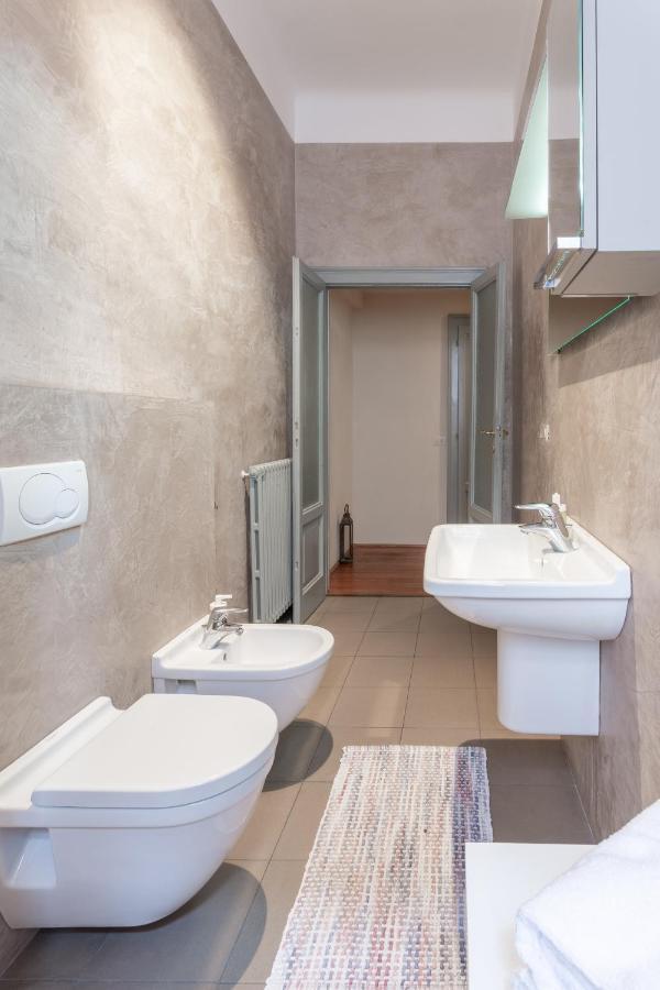 Suite Cavour By Icasamia It Varese Luaran gambar